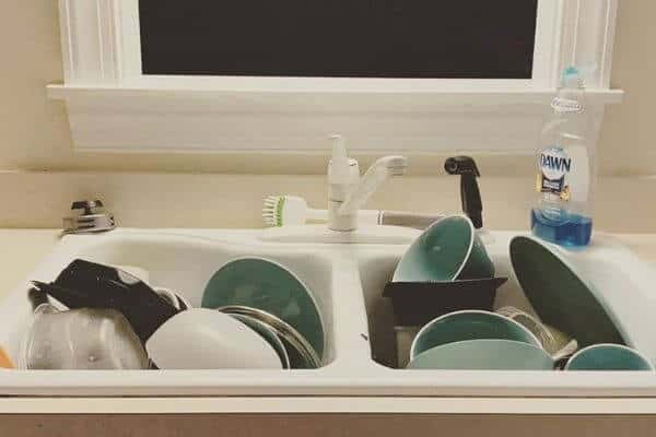 Dishes In Sink | Dear Dads, Don’t Wait Until Your Wife Asks For Help
