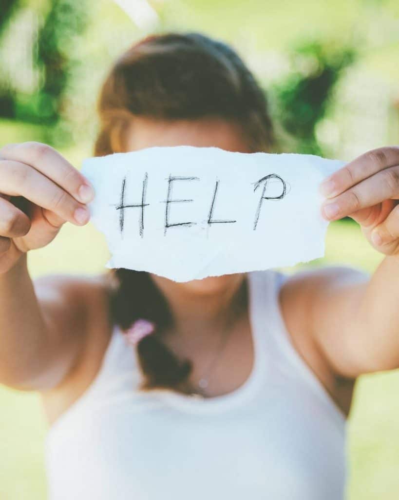 Mom Needing Help | Dear Dads, Don’t Wait Until Your Wife Asks For Help