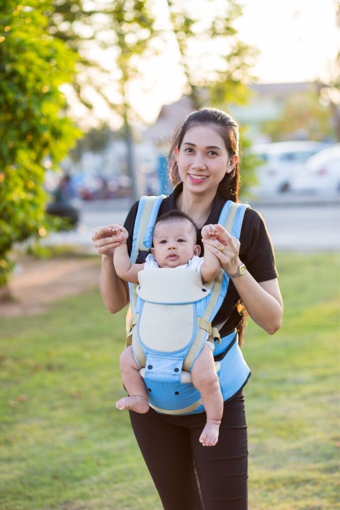 when can you face baby forward in carrier