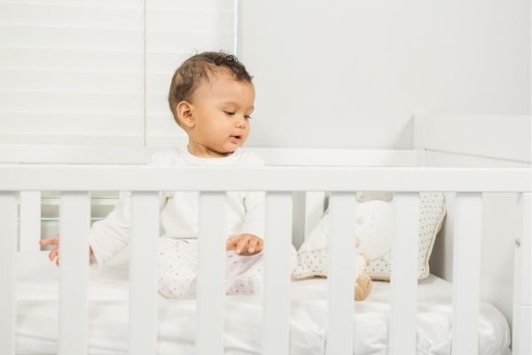 Best Cribs For Short Moms