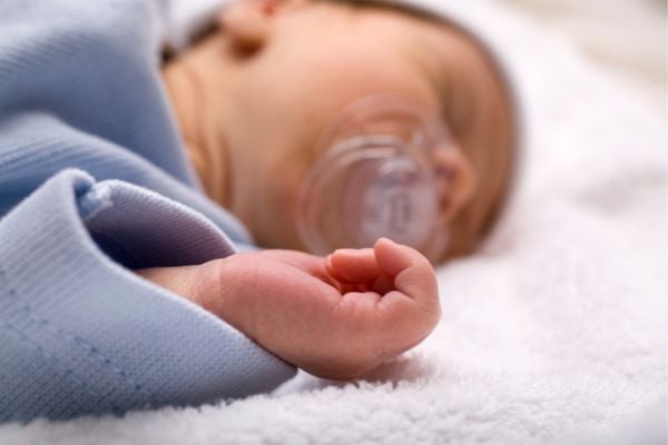 Best Pacifiers For Newborns
