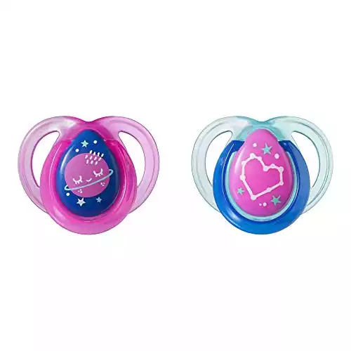 Tommee Tippee Night Time Glow in The Dark Pacifiers
