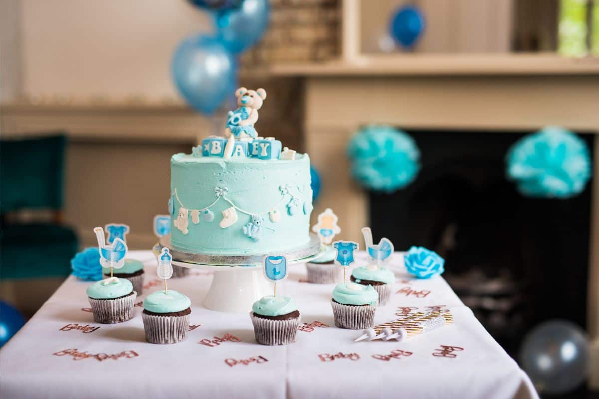 what to write on baby shower cake