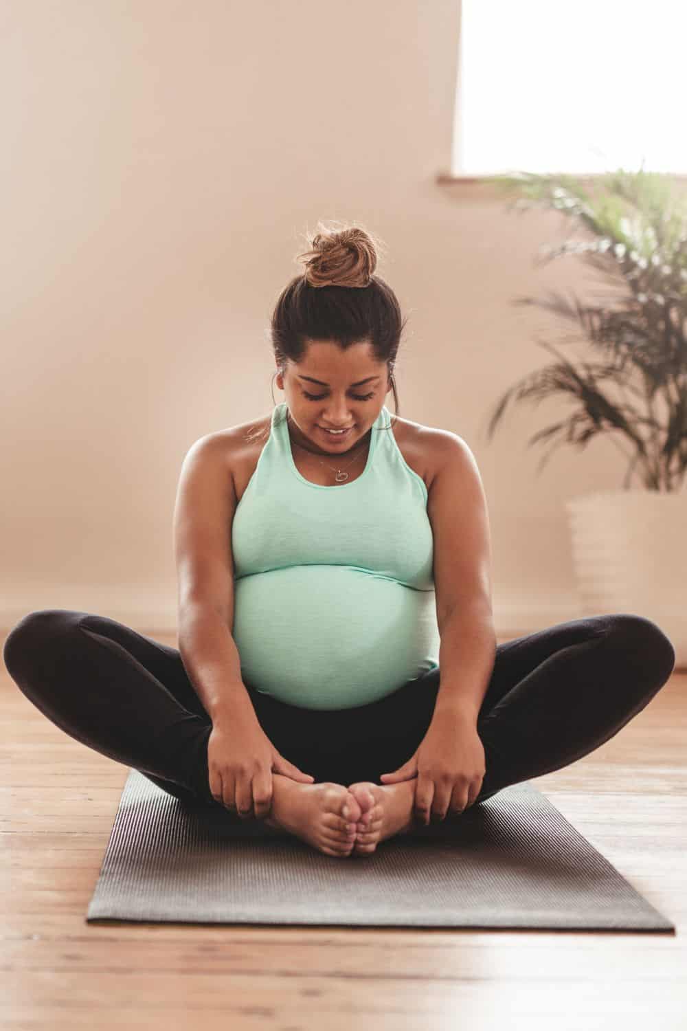 things to do while pregnant for fun - prenatal yoga