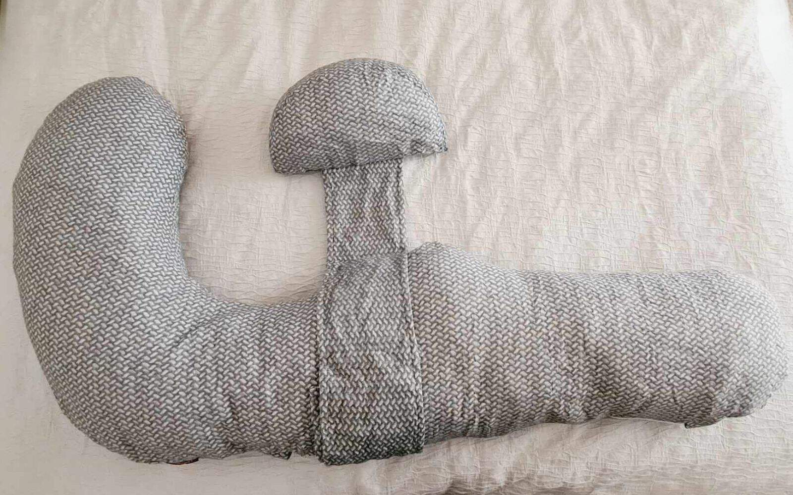 momcozy pregnancy pillow review